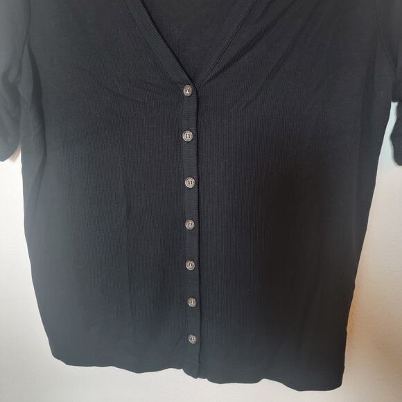 Marine Layer Lexi Button Front Ribbed Black Short Sleeve V-Neck Top Shirt Medium - Picture 5 of 11